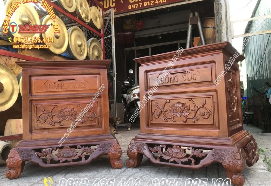 HÒM CÔNG ĐỨC