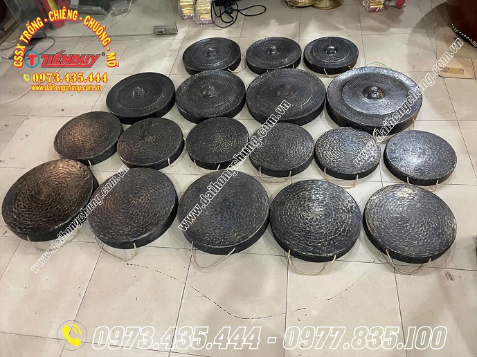 cơ sở sản xuất cồng chiêng dân tộc tây nguyên