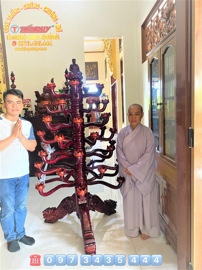 49 ngọn đèn cúng phật