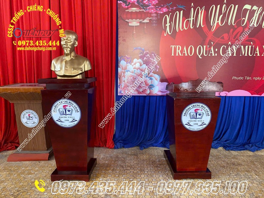 bán bục để bác hồ