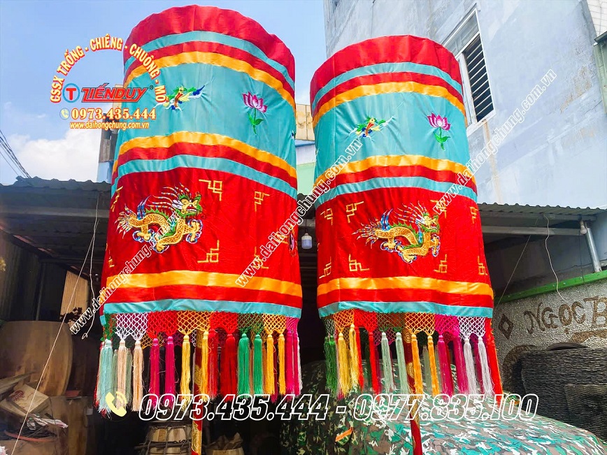 bán tán lộng thờ